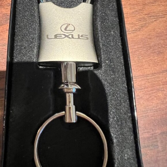 LEXUS KEY RING HOLER - Picture 1 of 1